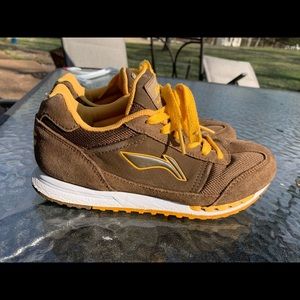Brown retro sneakers